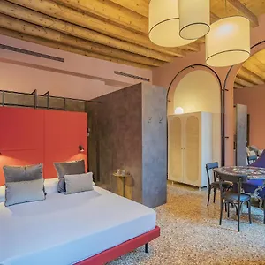 Corte Rubbi 5 Deluxe Studio-apartment Apartamento